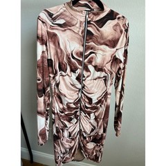 Pretty Little Thing Brown marble ruched bodycon dress with front zipper