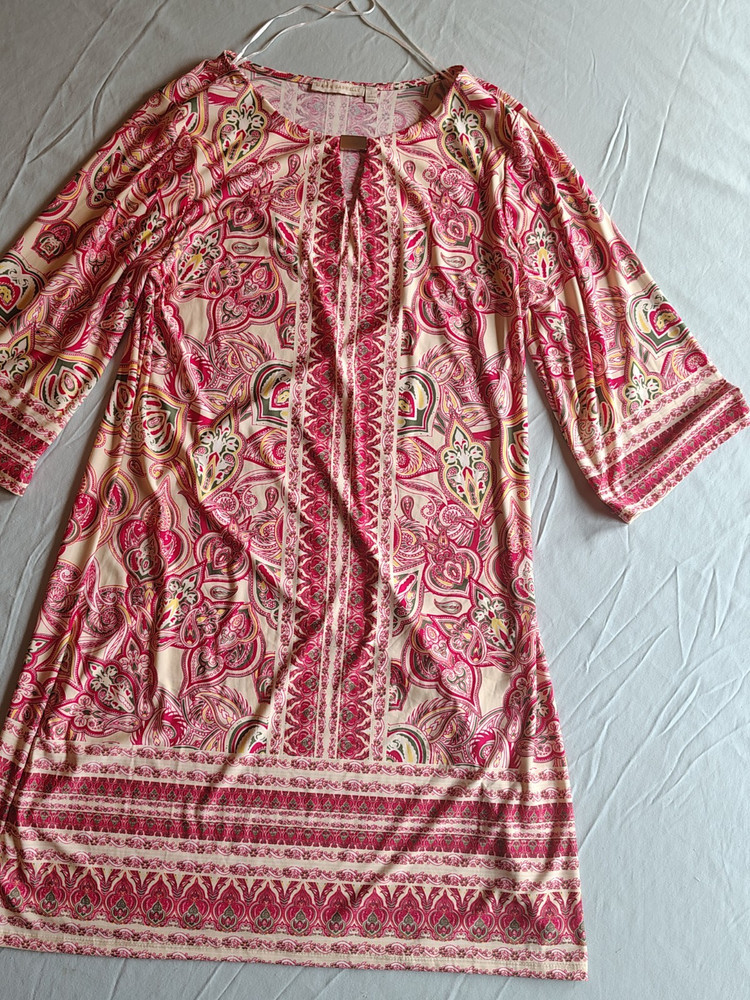 M A Gabrielle Women&rsquo;s M Pink Beige Green Paisley Shift Knee Jersey 3/4 Sleeve