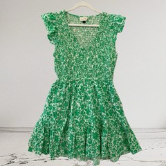 Universal Thread Womens Floral Smocked Mini Dress Size Medium Raw Hem “Flaws”