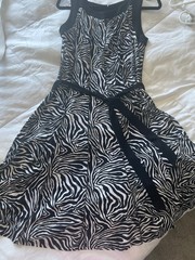 Black & white sleeveless flared dress