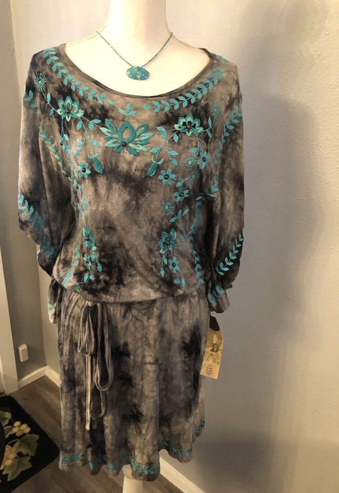 NWT Double D Ranch Gray Embroidered Studded Drop Waist Dress Size- Medium