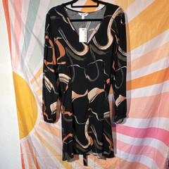 Nine West Women&rsquo;s XL Black Abstract Swirl V-Neck Long Sleeve Tie Dress