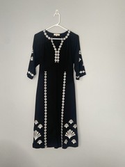 Solitaire black and white embroidered Black Midi Dress sz M