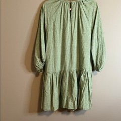 H&M Green Floral 3/4 length Raglan Balloon Sleeve M Cottagecore Prairie Feminine