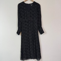 CLUB MONACO Deep-V Burnout Velvet Micro-Dot Silk Blend Midi Dress Black – Size 0