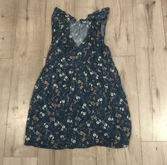 Dress Women&rsquo;s Small Green Floral Pullover V-Neck Side Pockets.!!!
