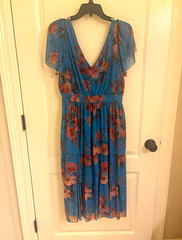 maurices Women&rsquo;s M Blue/Pink Floral Mesh V-Neck Flutter Sleeve A-Line Midi