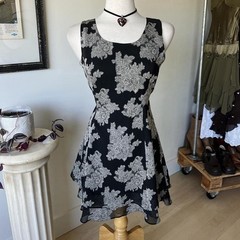 VTG A-line Black Floral Mini Dress CDC Women’s Size Xsmall