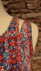 Warehouse Beautiful Vibrant Floral Dress With Cut Out Shoulder Detail Size 8