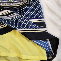 The Limited Multi-print border 3/4 sleeve mini shift dres Size Small, EUC