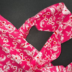 Untuckit Shift Dress M Lucy Sleevless Pink Floral Belted Pockets Ruffled Hem