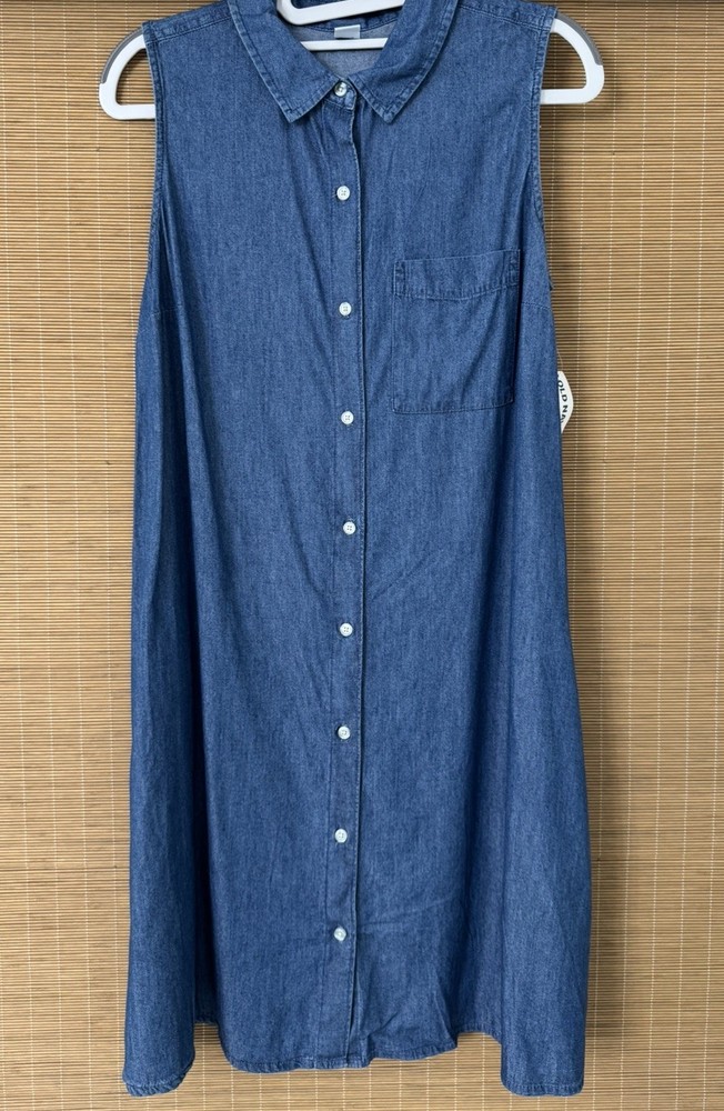 Old Navy Women&rsquo;s Blue Denim Chambray Sleeveless Dress Size Medium NWT