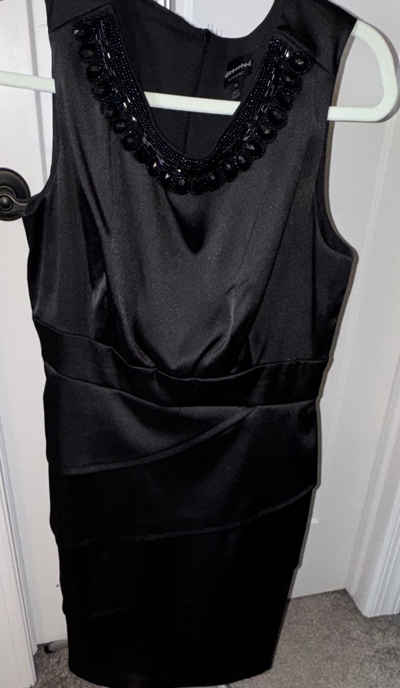 Connected Black Solid Sheath Dress 14 V-Neck Beaded Satin Zip Party Cocktail