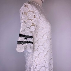 INA White Circle Lace Woman M Shift Dress Mini Black Trim Short Sleeve Dog Show