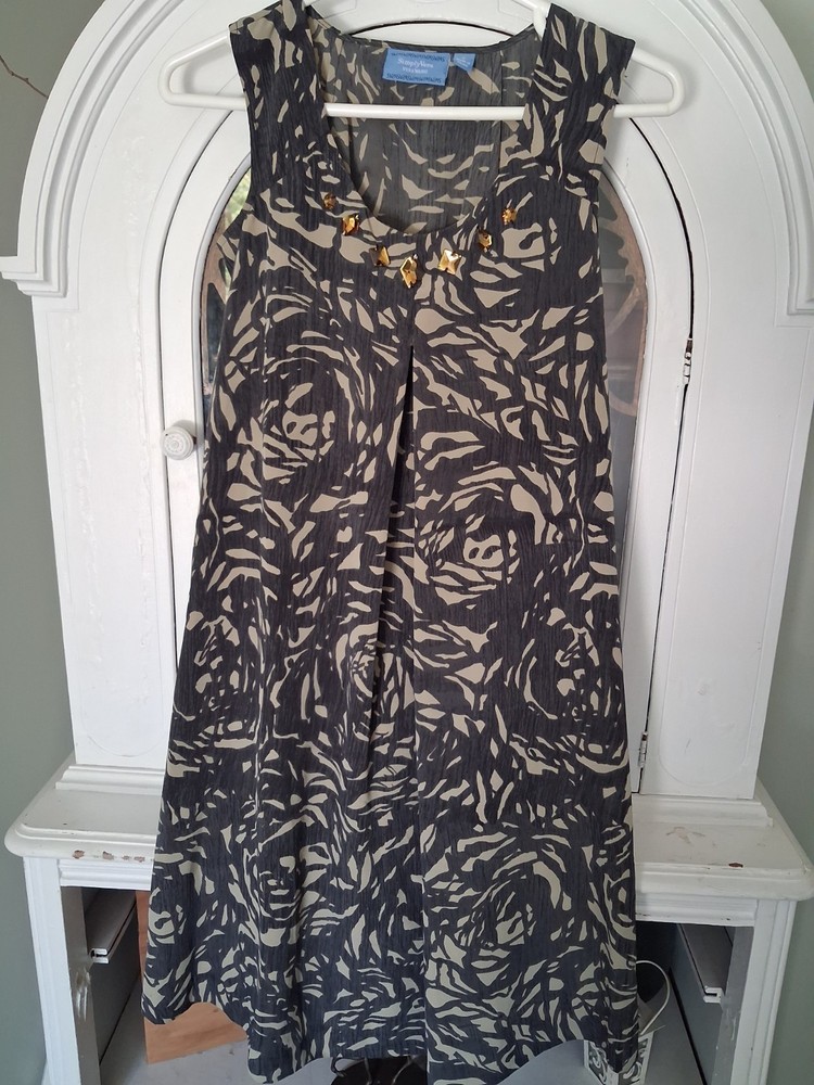 Simply Vera Vera Wang Abstract A-Line Dress Size 2 Gray Beige Beaded Scoop Neck
