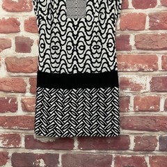 Laundry Shelli Segal Dress Womens Small Black White Abstract Stretchy Pullover