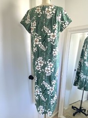 Pristine Vintage Island Aloha Wear Hawaiian Surf hula muumuu dress size large