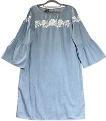 Jones New York blue denim embroidered floral bell sleeve shift dress Size 6