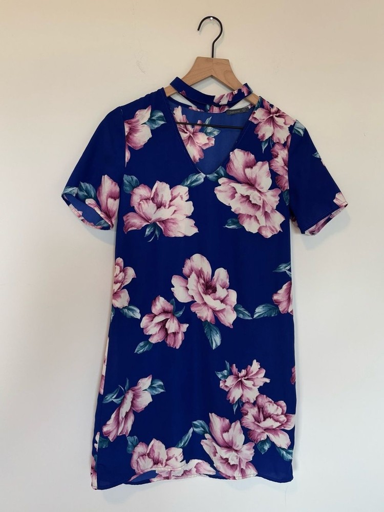 Soprano Blue & Pink Floral V-Neck Short Sleeve Dress Adjustable Choker Necklace