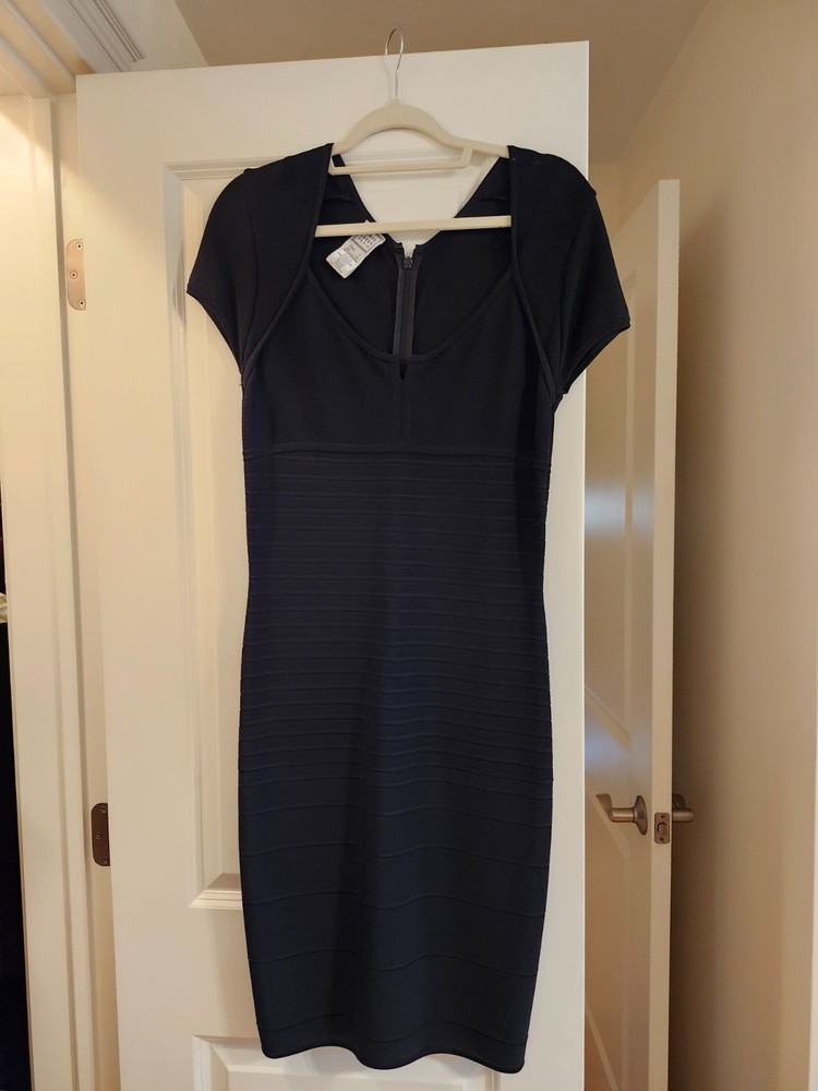 HERVE LEGER. size Medium