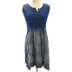 Issey Miyake ISSEY MIYAKE Disappearing Pleats Tunic Dress Check Blue 2 Approxima