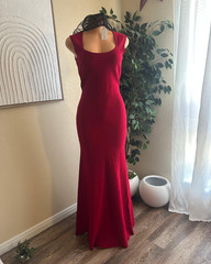 Women&rsquo;s Red Solid Mermaid Sleeveless Scoop Neck Maxi Dress Long Size M