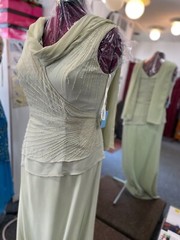 Cassandra Stone Sage Mother Evening Dress Wide Shoulder Sleeveless size 12