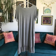 143 Story by Line Up sz M Heather Gray Modal Jersey Stretch T-Shirt Dress Ruffle
