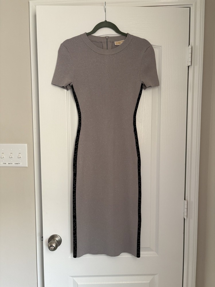 Michael Kors Women&rsquo;s M Gray/Black Ribbed Knit Bodycon Long Dress Crew Neck Zip