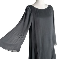 Adrienne Vittadini Black Tiered Midi Dress Pleated Bell Sleeves Size 10 Ribbeb