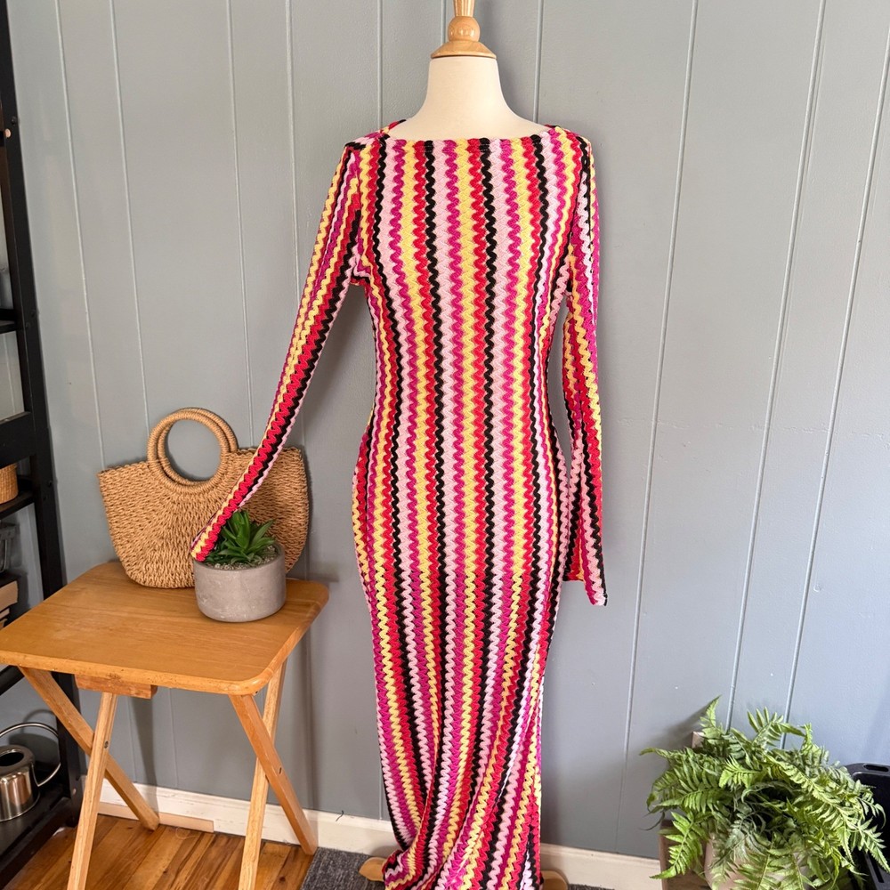 NWT Women&rsquo;s Crochet-Style Chevron Maxi Dress Bell Sleeve Pink Red Yellow Boho L
