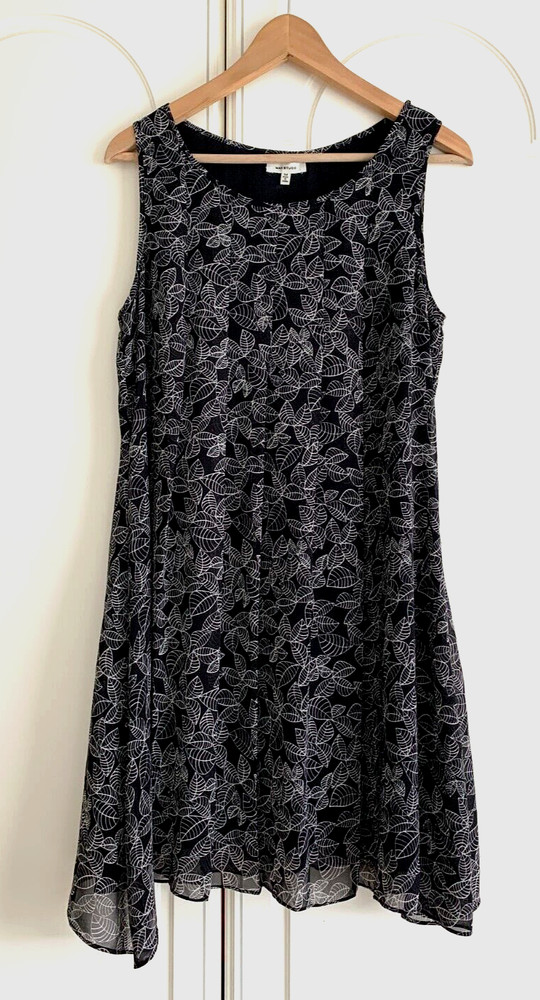 Max Studio Black Sleeveless lightweight Lined Summer Floaty Shift Dress Size M