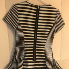 Banana Republic Women&rsquo;s Black & White Pleated Dress, Size 4 – Dry Clean Only