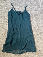 Kendall & Kylie Green Solid Slip Dress V-Neck Spaghetti Strap Short M