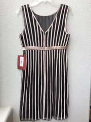 JS Collections Lined Stretch Body Con Cocktail Dress Black and Nude Size 8 NWT