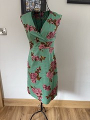 Joules Green Floral Dress In Size 8, Length 36 Inches