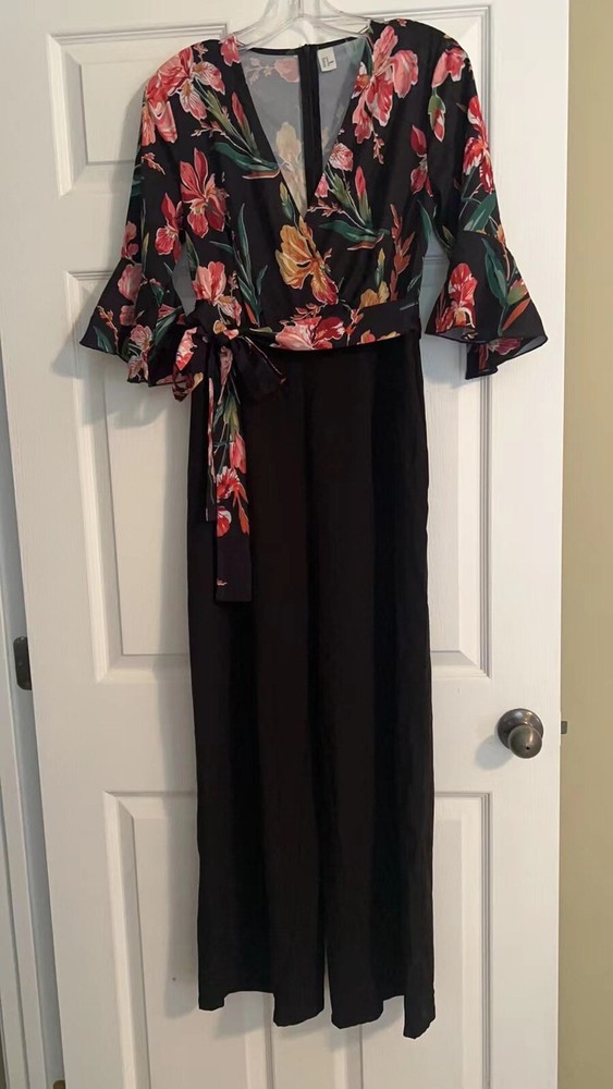 New Without Tags Women Trousers , Size Small