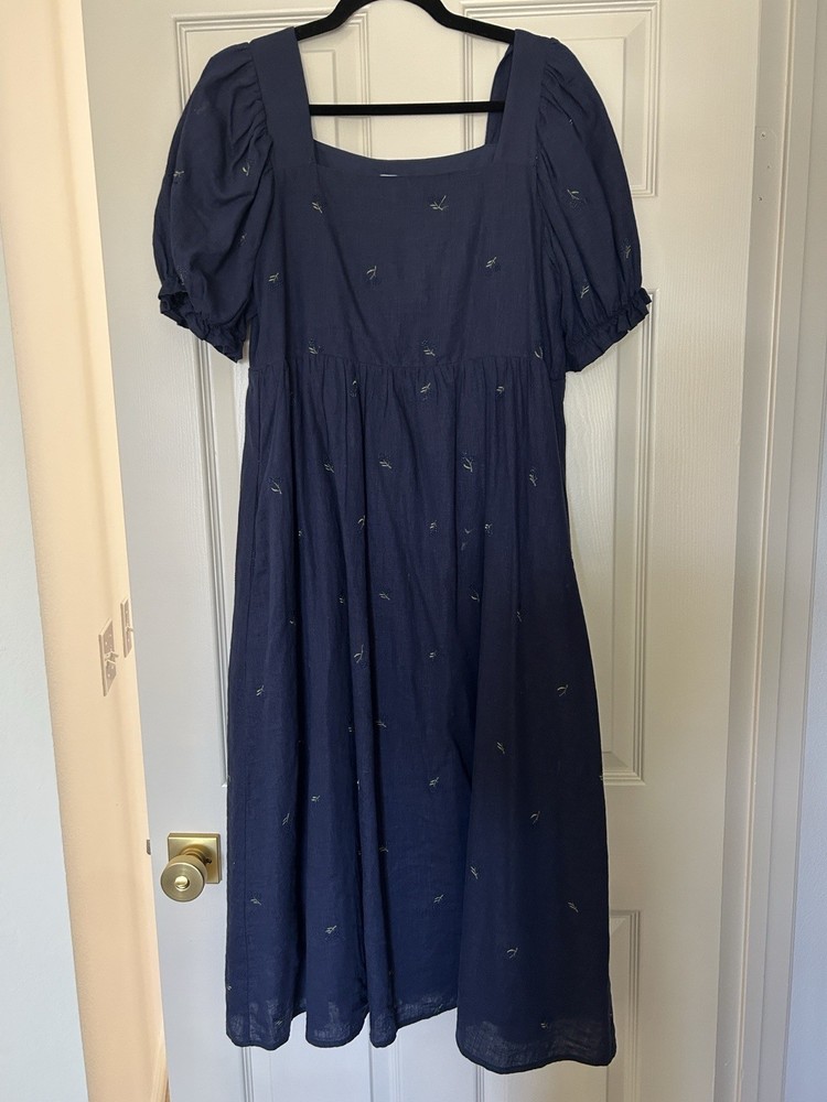 Things between Embroidered dress