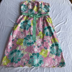 Lilly Pulitzer strapless dress. A-line scalloped skirt. Green Ribbon belt. Sz 10
