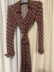 Diane von Furstenberg 100% Silk Geometric Wrap V-Neck Long Sleeve Dress 8