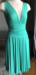 New Love 21 S Rayon Green V Neck Summer Dress Knee Lenght