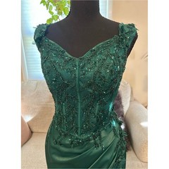 Ladivine Emerald 3D Floral Beaded Lace Corseted Side Slit Dress Medium Prom Hoco