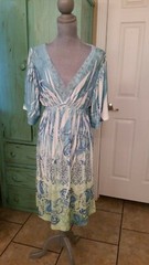 DRESSBARN, STRETCHY, V-NECK, BATWING/DOLMAN SLEEVE, EMPIRE STYLE DRESS, M