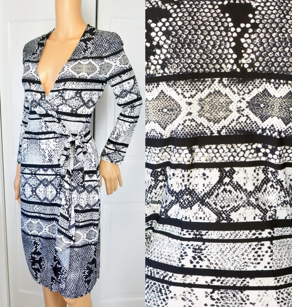 BCBG Maxazria Adele B&W Reptile Snake Print Deep V Stretchy Wrap A-Line Dress XS