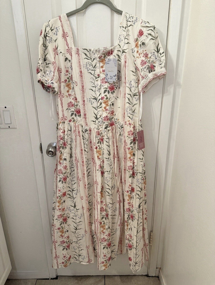 Ivy City Co. Women&rsquo;s White Multicolor Floral Square Neck Puff Sleeve Midi