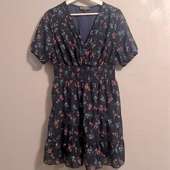 Jgee – Size XL Navy floral mini