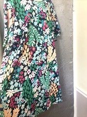 Kim Rogers curvy 2X Floral dress double short sleeve made in Cambodia Pre-owned.