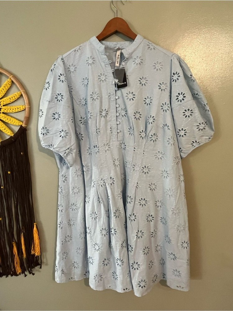 torrid Light Blue Eyelet Button-Front Tunic Sum Dress Cotton Vacation 18 NWT