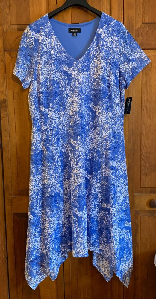 Women&rsquo;s NEW RN Studio by Ronni Nicole S/S Blue & White Floral Dress – 24W