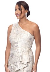Xscape Petite One-Shoulder Metallic Jacquard Gown – Champagne